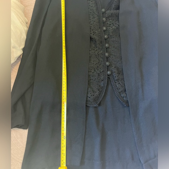 Vintage black blazer with attached lace vest - Picture 7 of 8